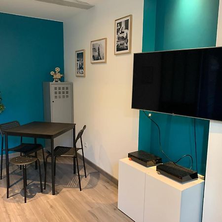 T2 La Vie En Bleu Apartment Orleans Bagian luar foto