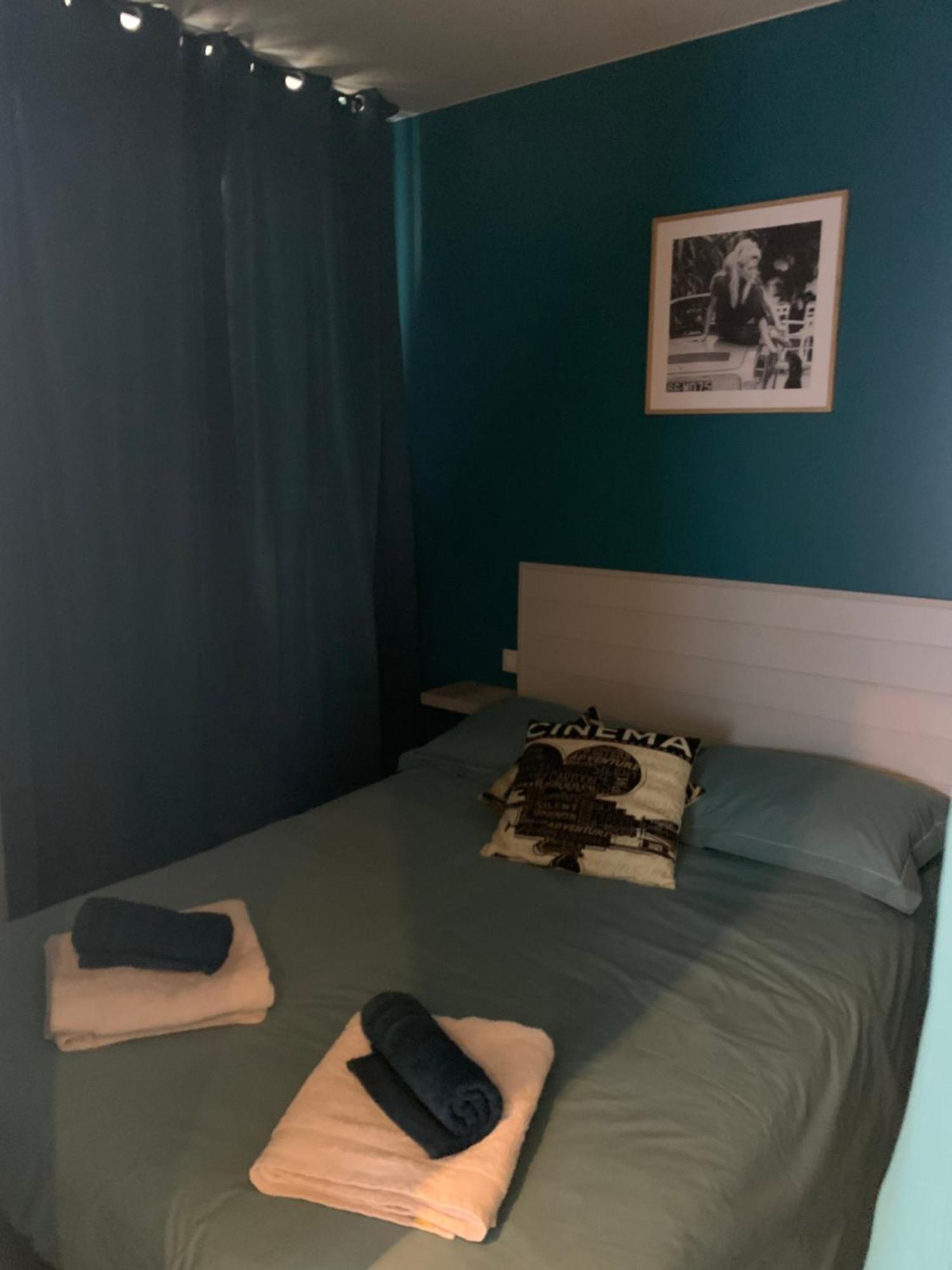 T2 La Vie En Bleu Apartment Orleans Bagian luar foto